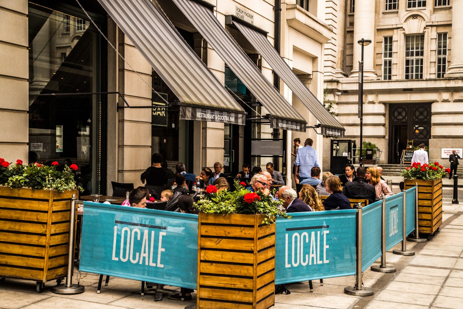 Locale in Waterloo