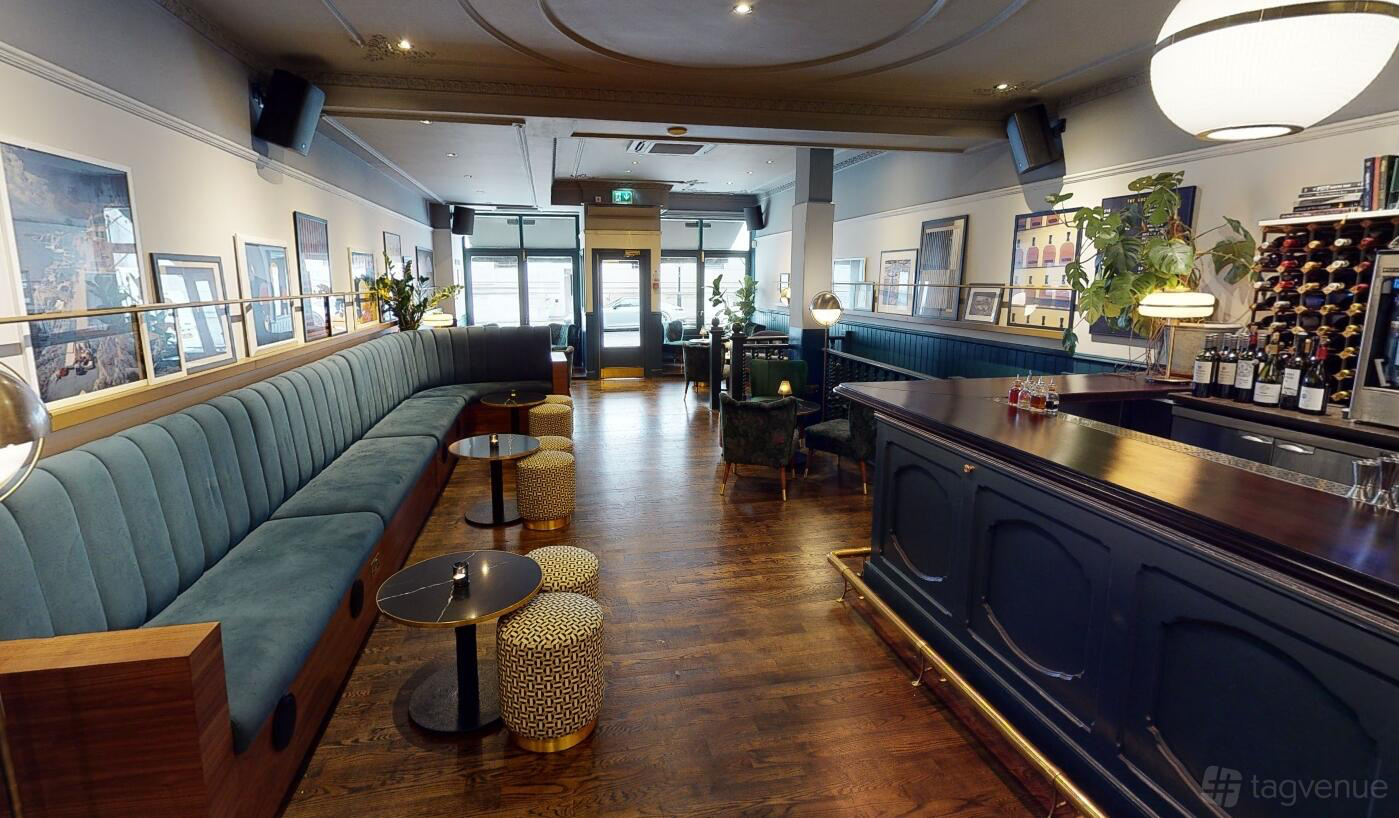 Lockes Bar in Covent Garden