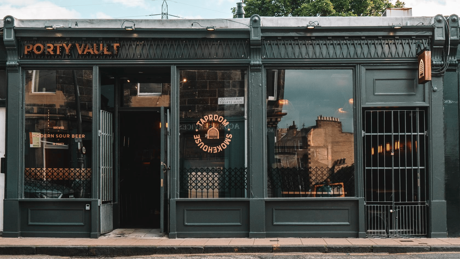 Porty Vault  in Portobello 